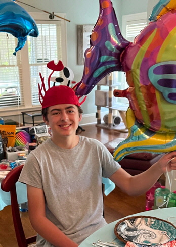 Paul-w-Crab-Hat2