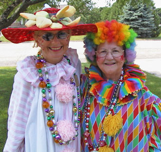 suz-mom-clowns